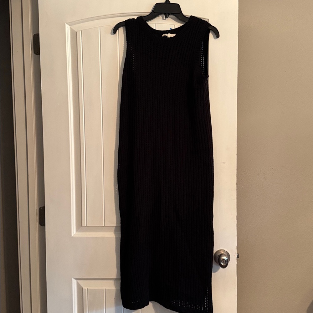 Elegant‎ Black Sleeveless Dress